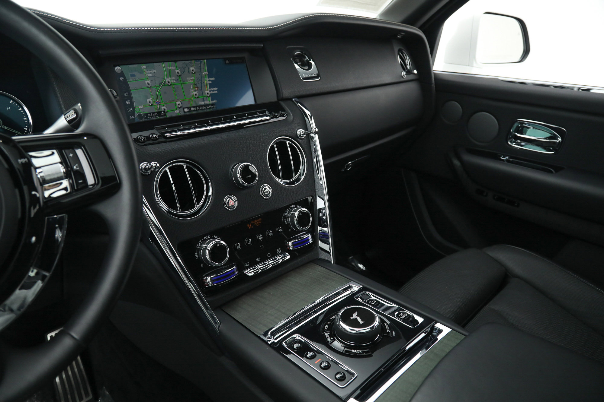 2020 Rolls Royce Cullinan photo 33