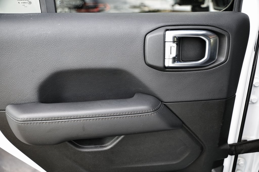 2022 Jeep Wrangler Unlimited Sahara Altitude photo 23