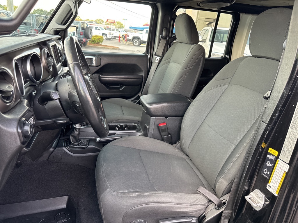 2020 Jeep Wrangler Unlimited Willys photo 25
