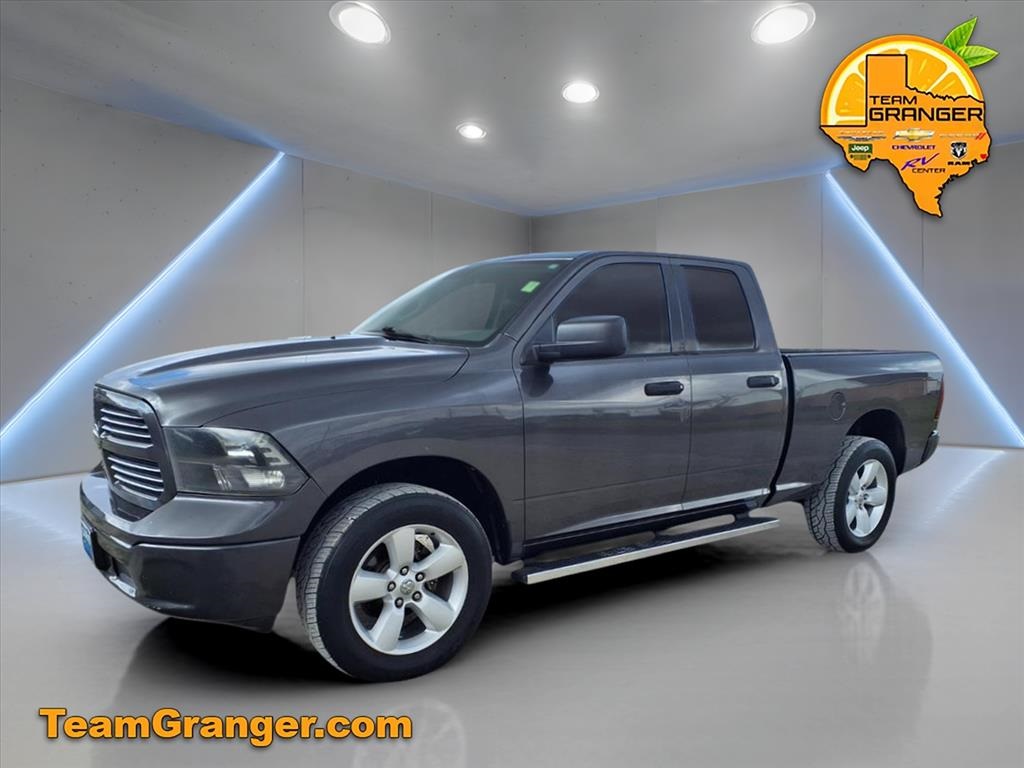 2020 Ram 1500 Classic Tradesman photo 2