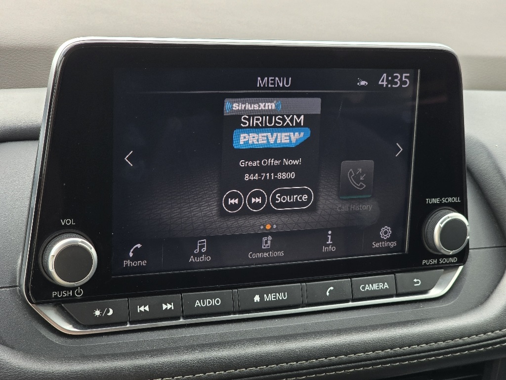 2023 Nissan Rogue SV photo 11