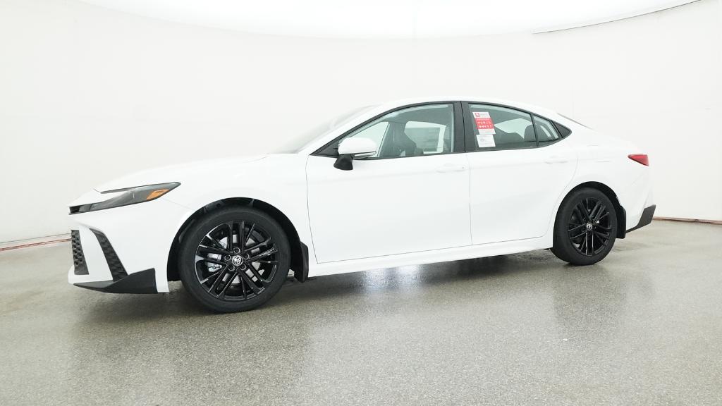 2025 Toyota Camry SE photo 8