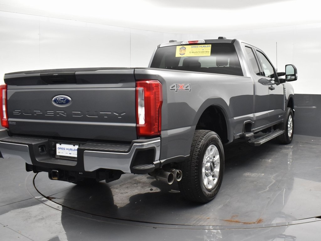 2024 Ford F-250 XLT photo 3