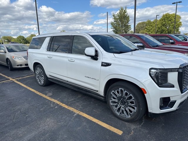 2023 Gmc Yukon XL Denali Ultimate photo 4