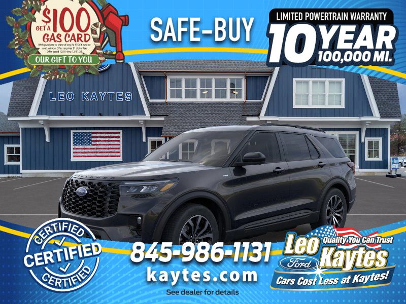 2026 Ford Explorer ST-LINE's photo