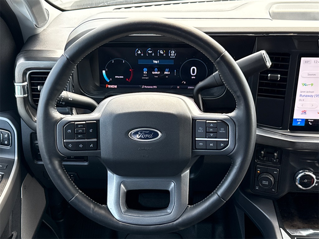 2024 Ford F-250 Lariat photo 22