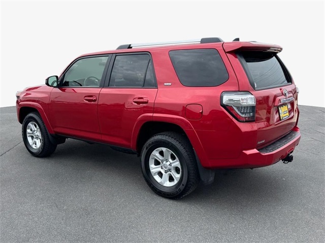 2024 Toyota 4Runner SR5 photo 3