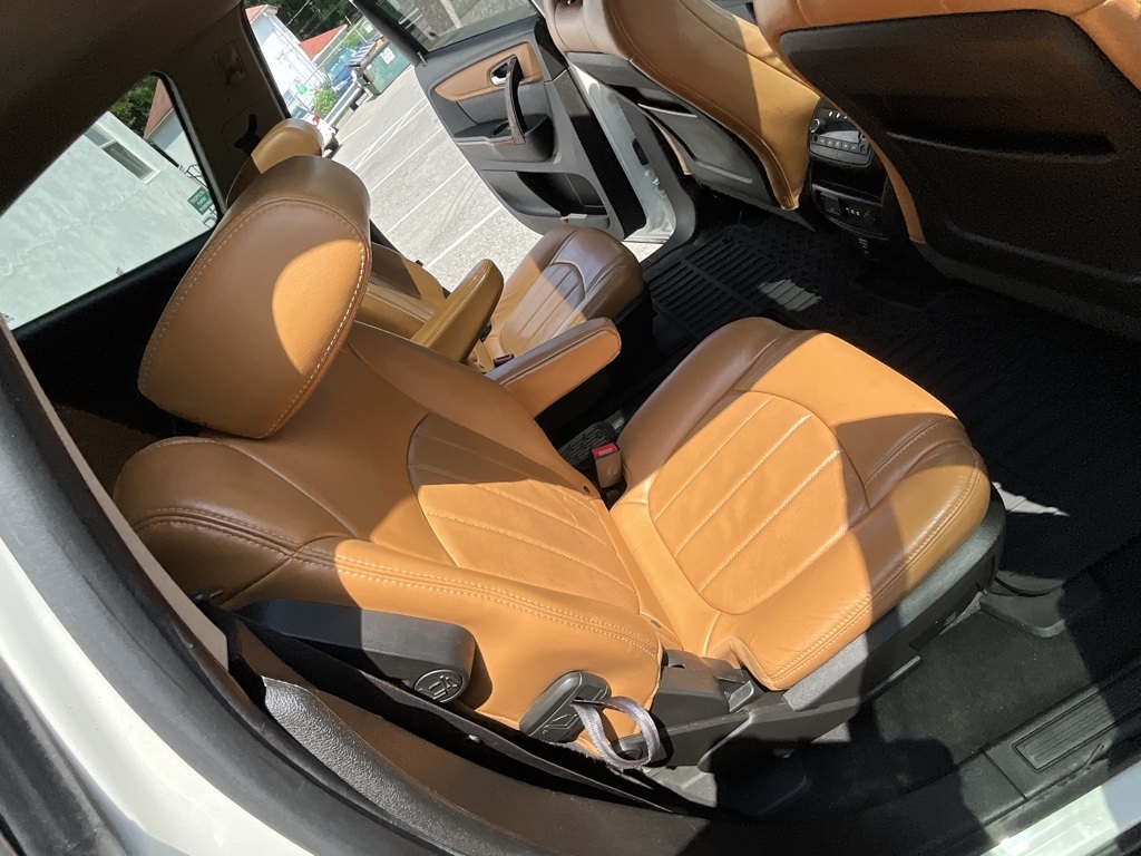 2014 Chevrolet Traverse LTZ photo 29