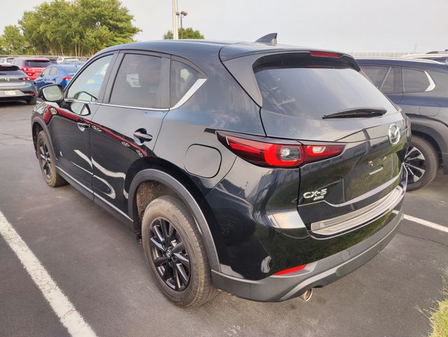 2023 Mazda CX-5 2.5 S Preferred photo 4
