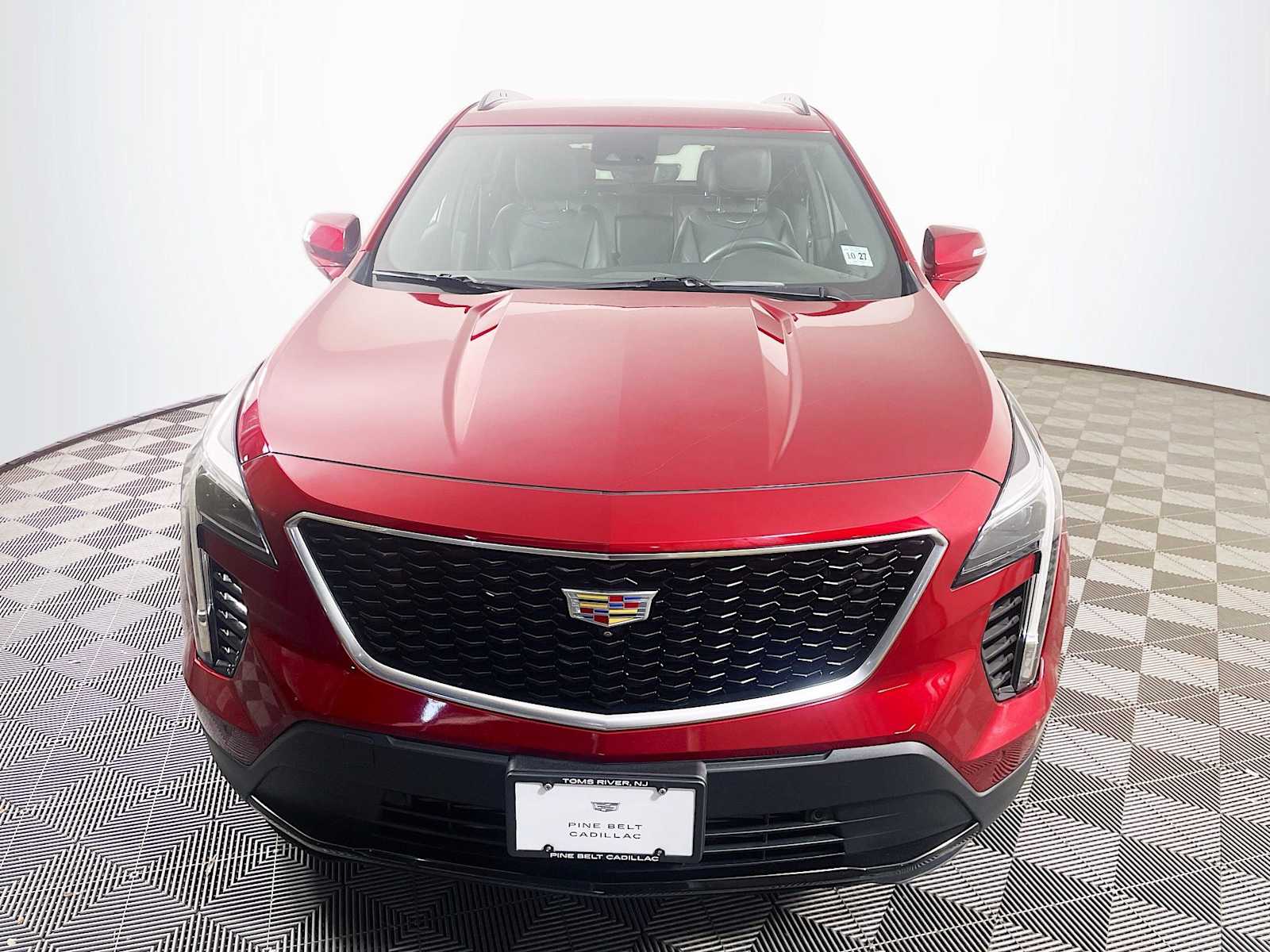 2022 Cadillac XT4 Sport photo 2