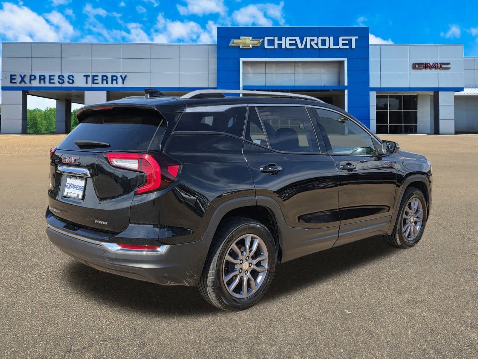 2024 Gmc Terrain SLT photo 2