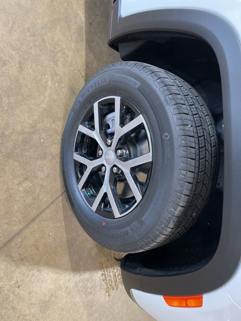 2025 Jeep Grand Cherokee Limited photo 14