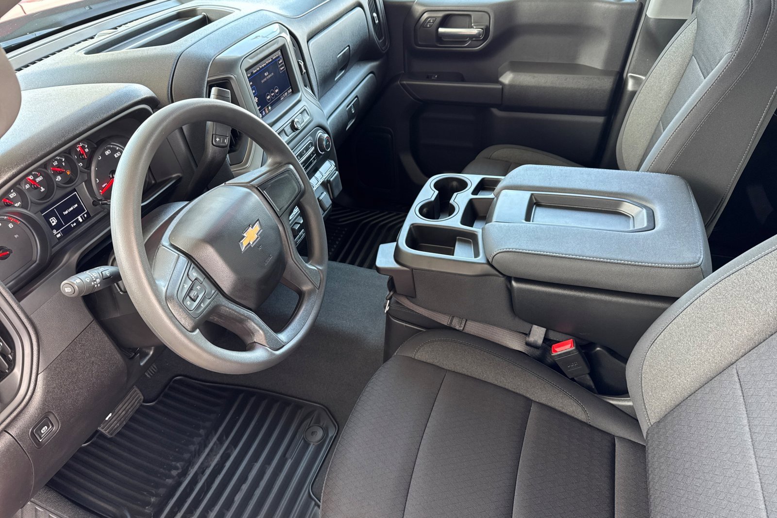 2025 Chevrolet Silverado 1500 Custom photo 10