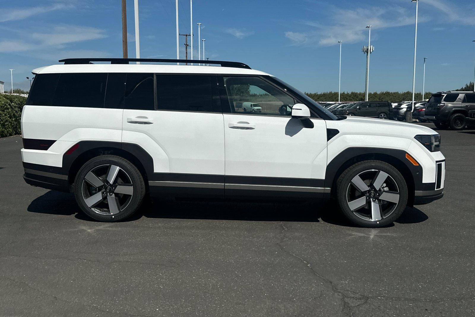 2025 Hyundai Santa Fe Limited photo 3
