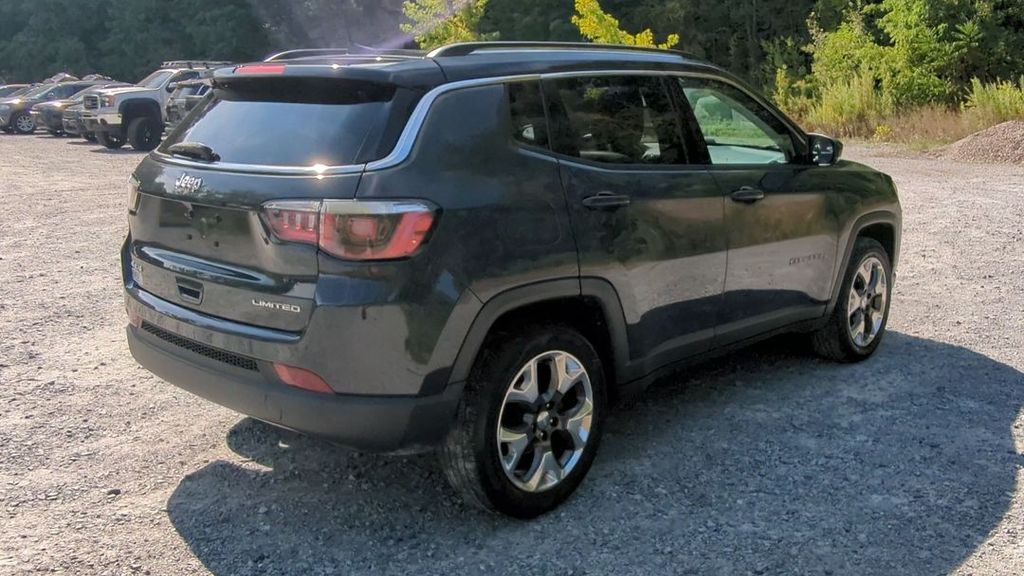 2017 Jeep Compass Limited photo 7