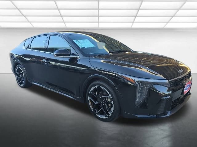 2025 Kia K4 GT-Line's photo