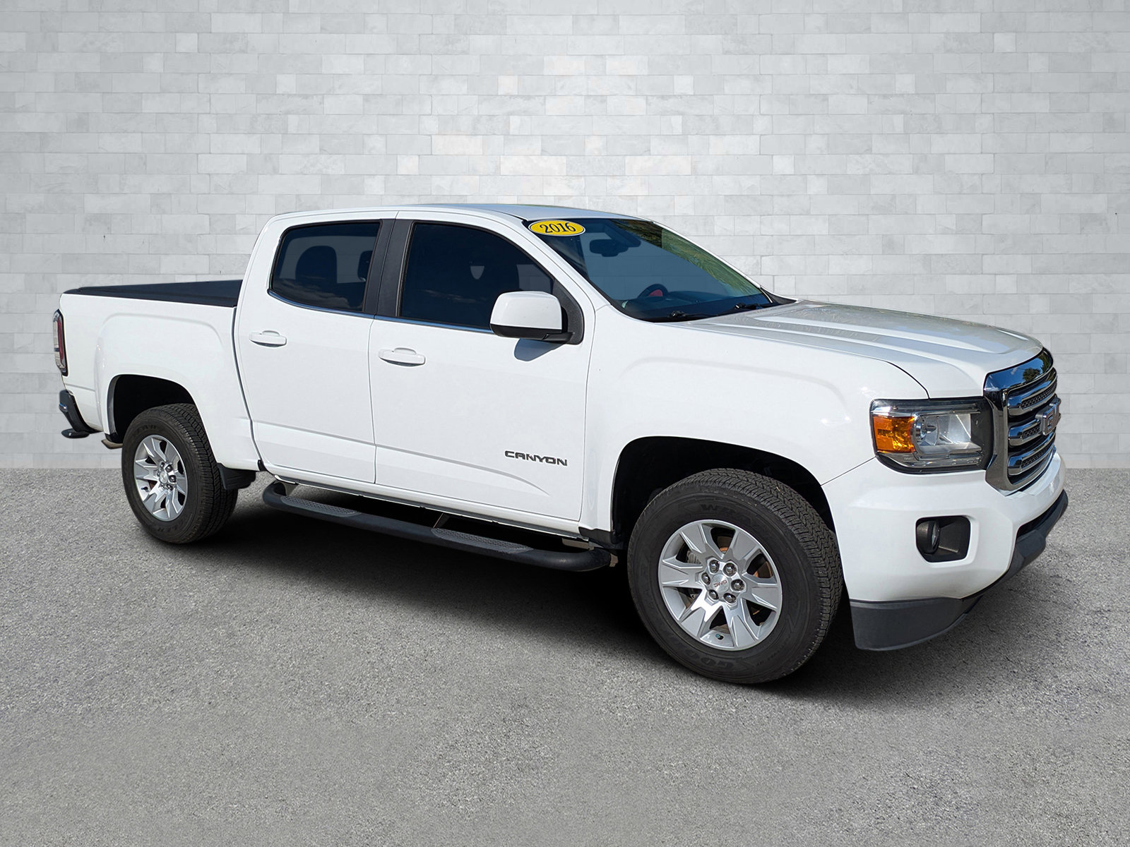 2016 GMC Canyon SLE's photo