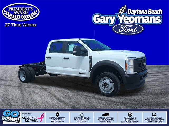 2025 Ford F-450 Super Duty Chassis Cab XL's photo