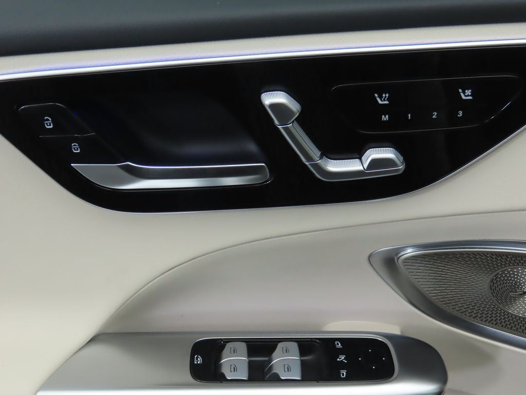 2025 Mercedes Benz C 300 photo 22