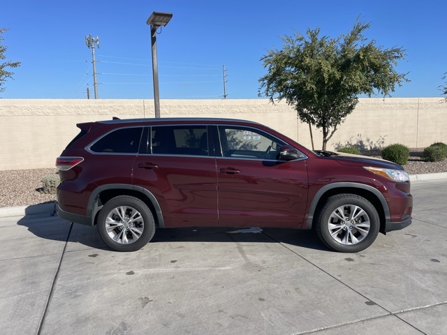 2015 Toyota Highlander XLE photo 3