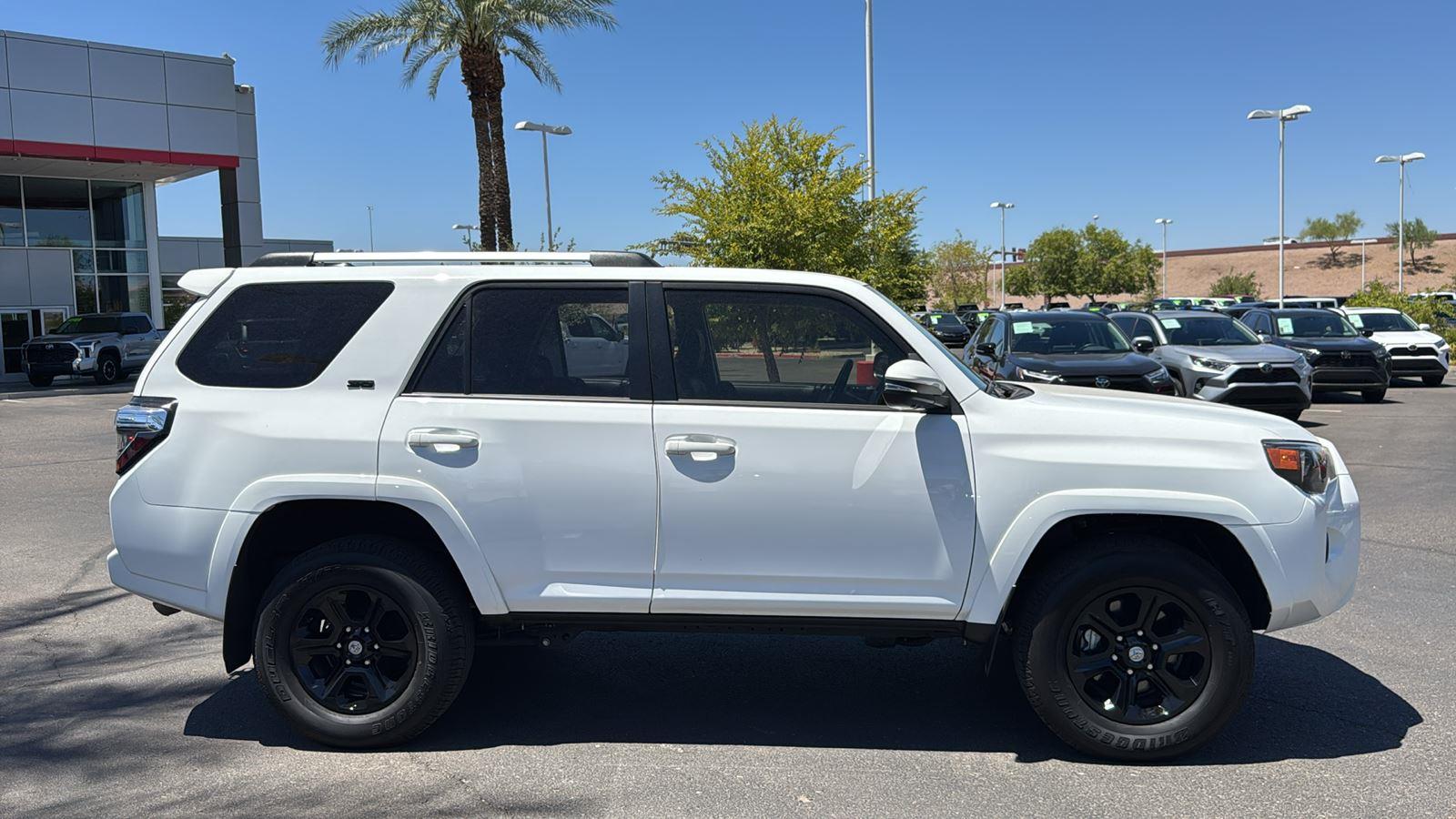 2023 Toyota 4Runner SR5 Premium photo 8