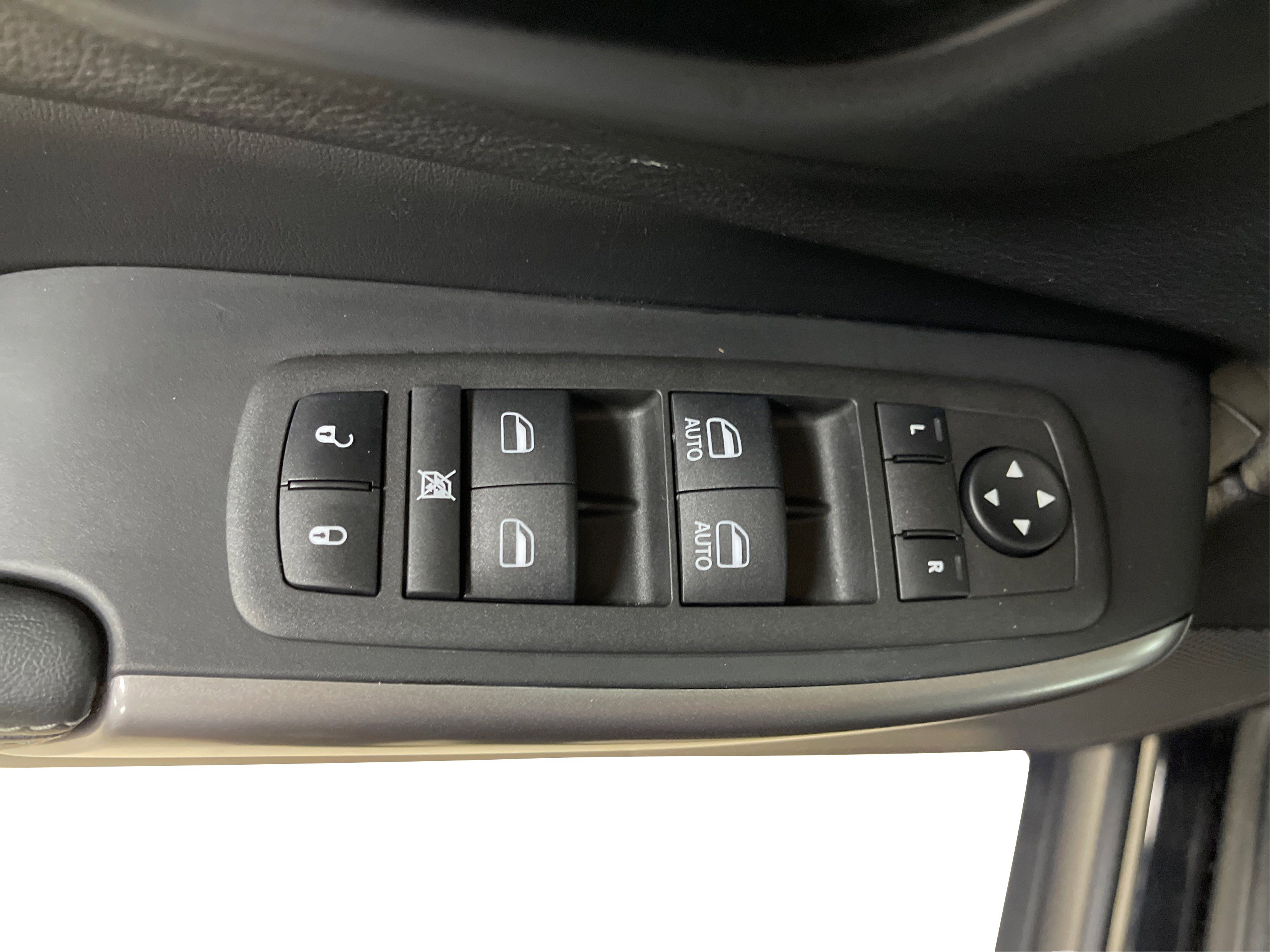 2022 Jeep Cherokee Latitude Lux photo 13