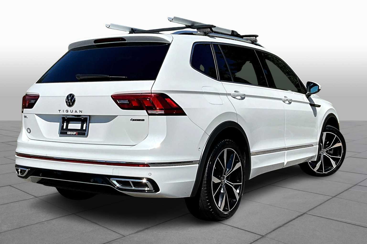 2023 Volkswagen Tiguan SEL R-Line Black photo 22