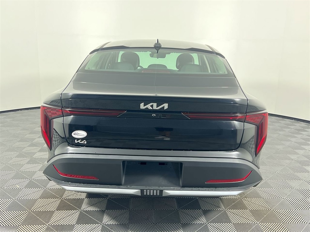2025 Kia K4 LX photo 3