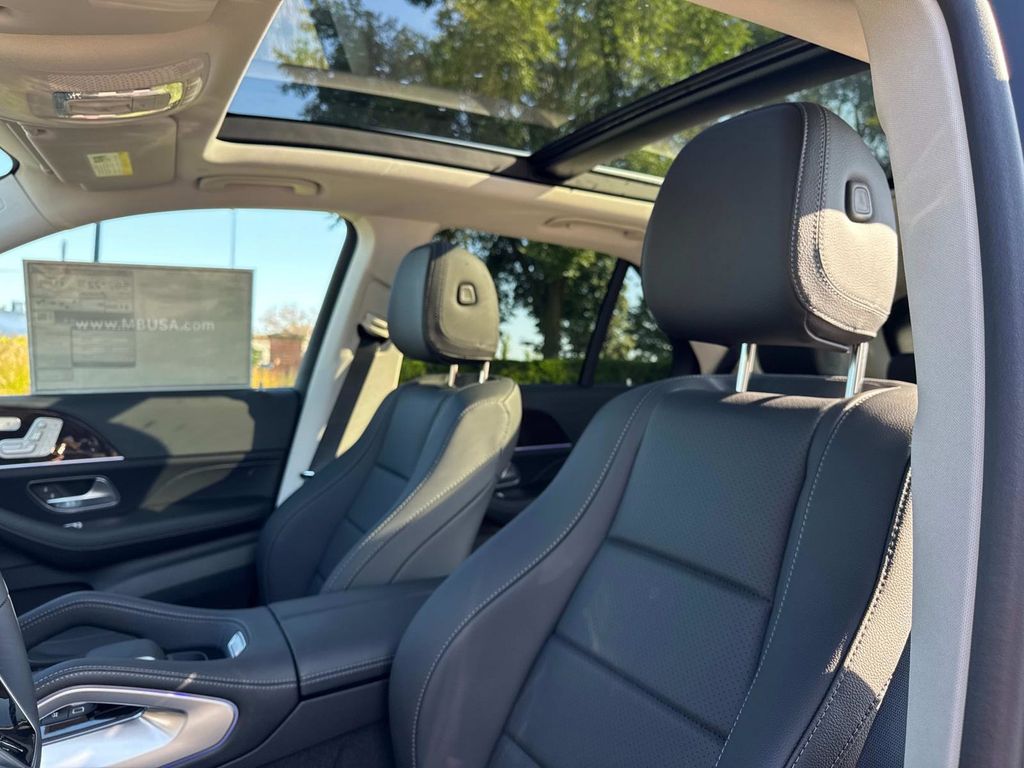 2026 Mercedes Benz GLE 450e 4MATIC photo 18