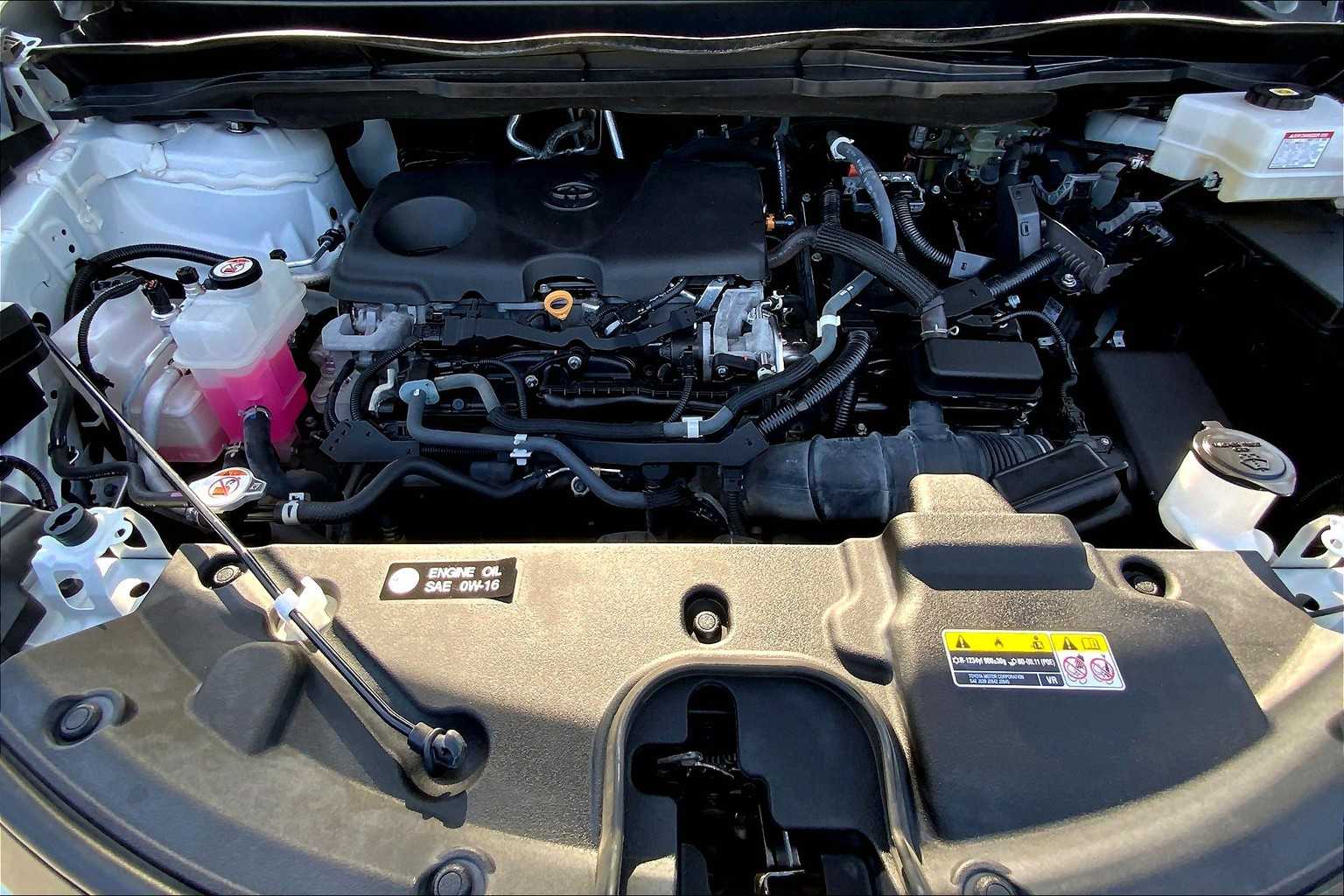 2021 Toyota Sienna LE photo 25