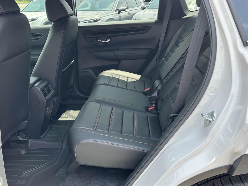2026 Honda CR-V Hybrid Sport-L photo 5