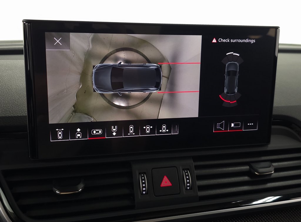 2025 AUDI SQ5 - Image 30