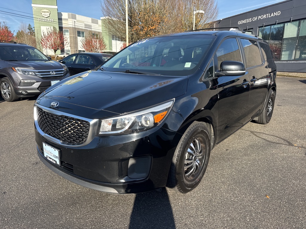 2018 Kia Sedona LX photo 3