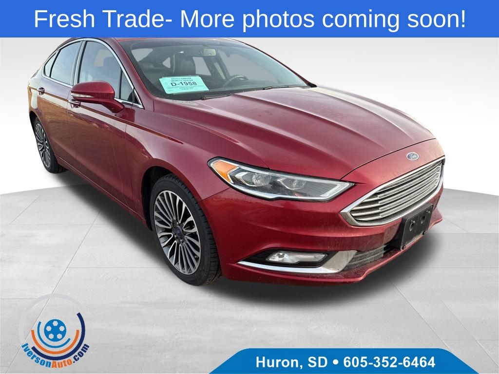 2017 Ford Fusion SE's photo