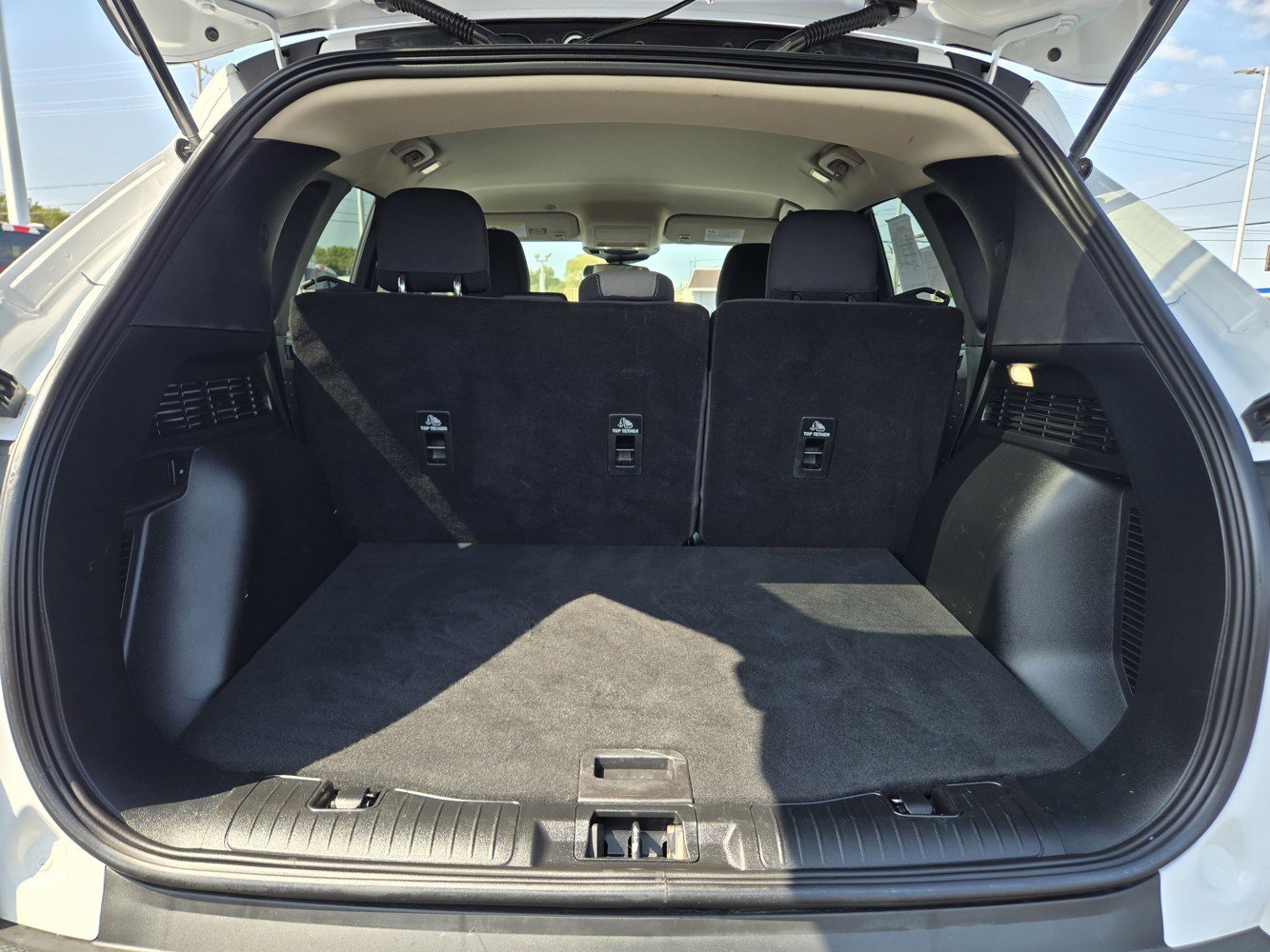 2020 Ford Escape SE Sport Hybrid photo 30