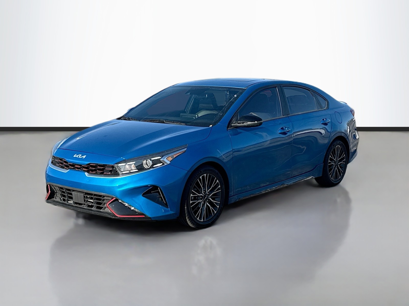 2022 Kia FORTE GT-Line's photo