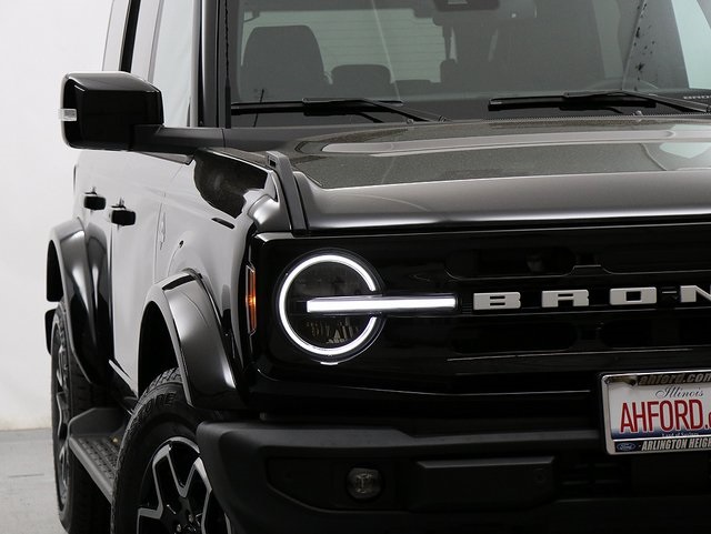2025 Ford Bronco Outer Banks photo 4