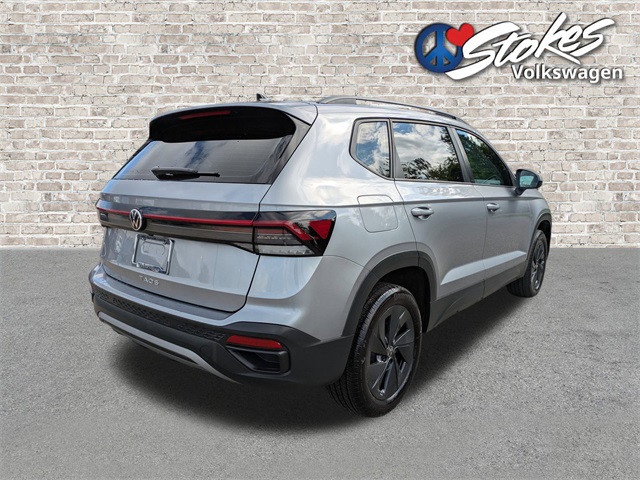 2025 Volkswagen Taos S photo 3