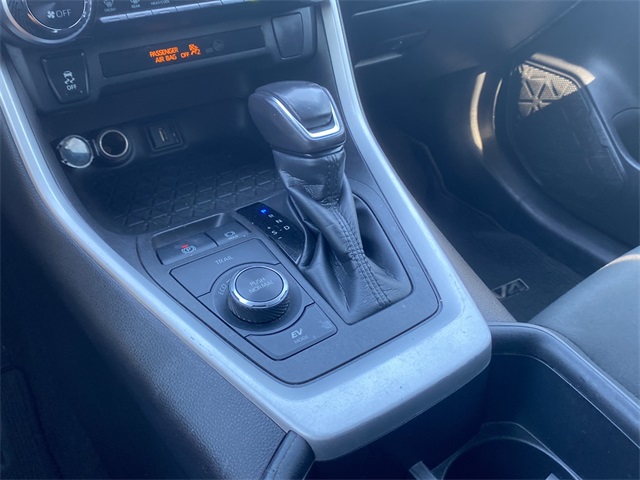 2022 Toyota RAV4 Hybrid SE photo 27