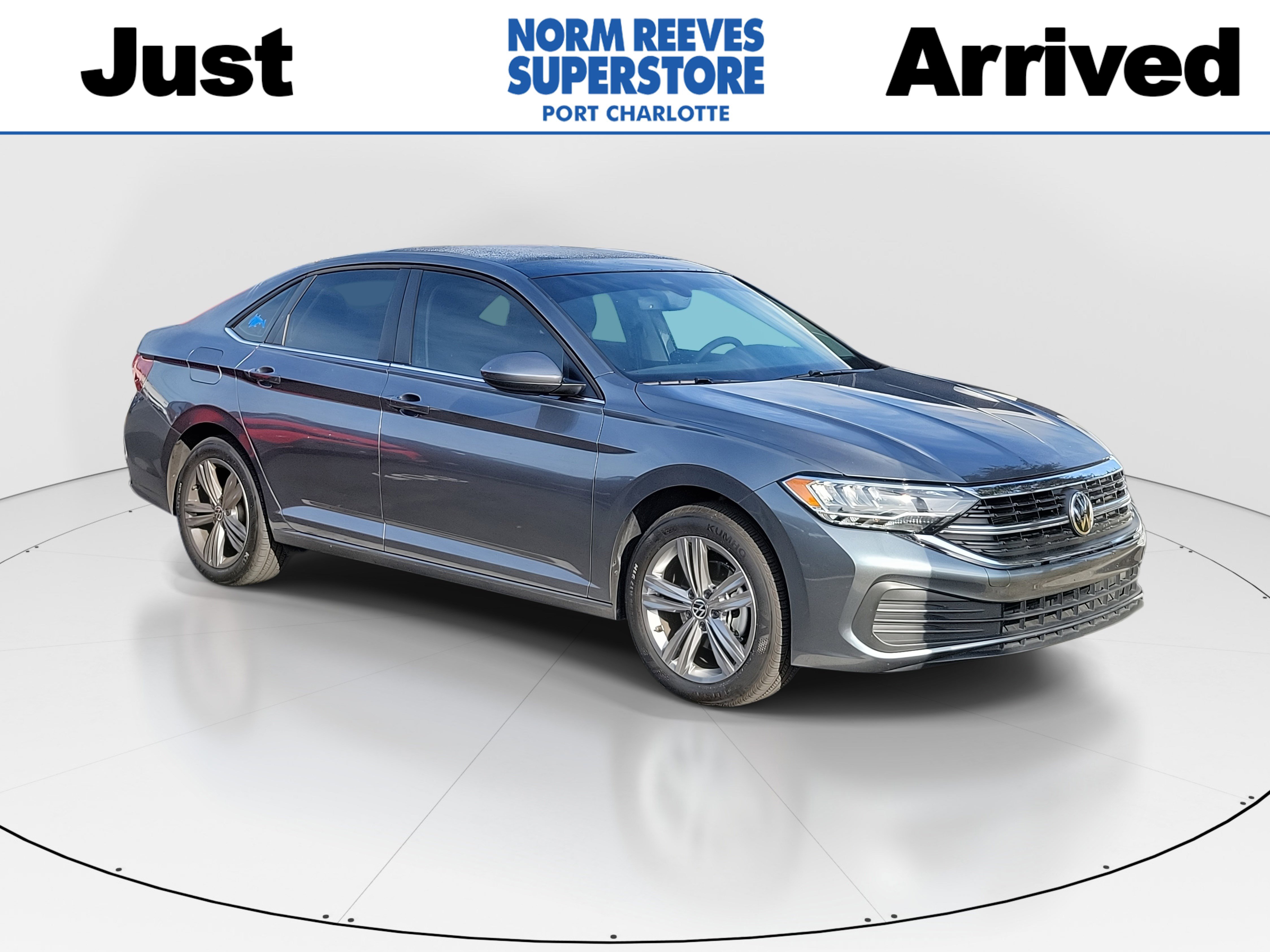 2024 Volkswagen Jetta SE's photo