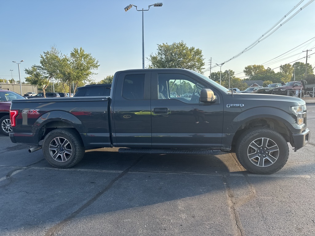 2017 Ford F-150 XL photo 10