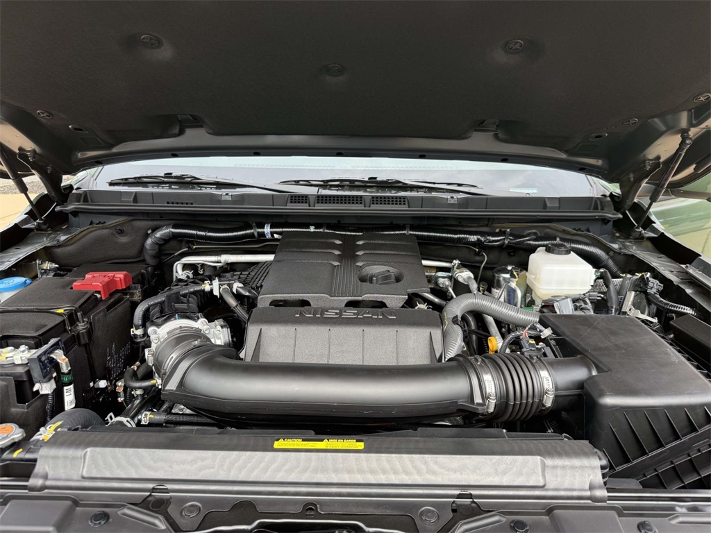 2026 Nissan Frontier Crew Cab PRO-4X photo 11