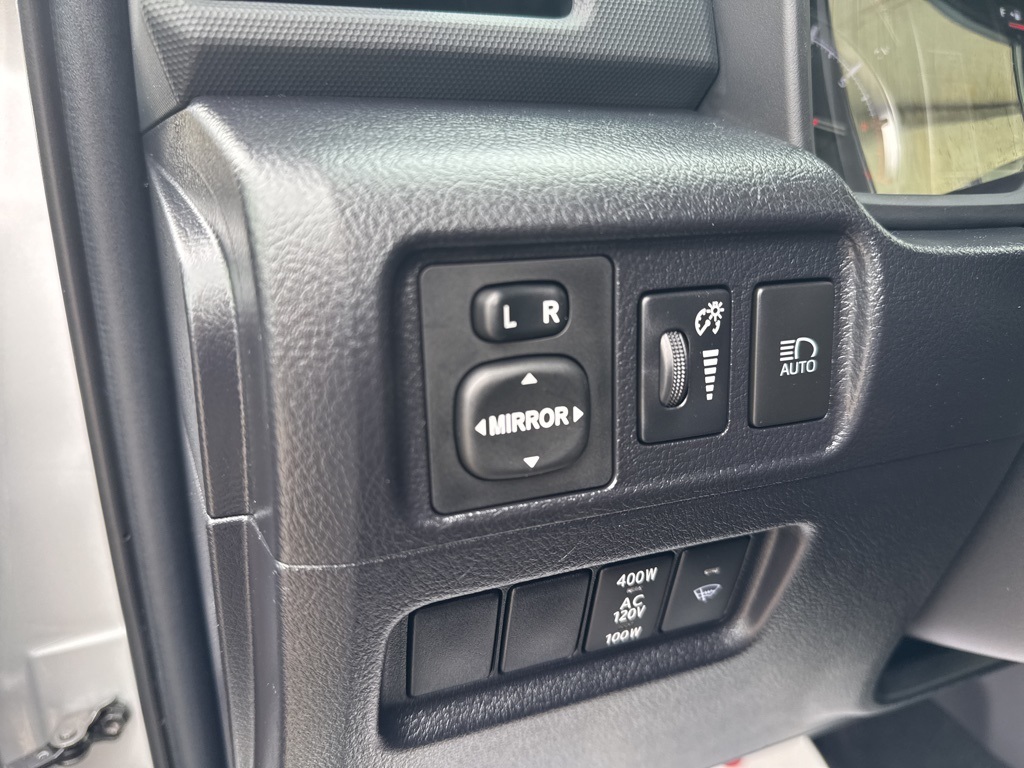 2024 Toyota 4Runner TRD Off-Road photo 12