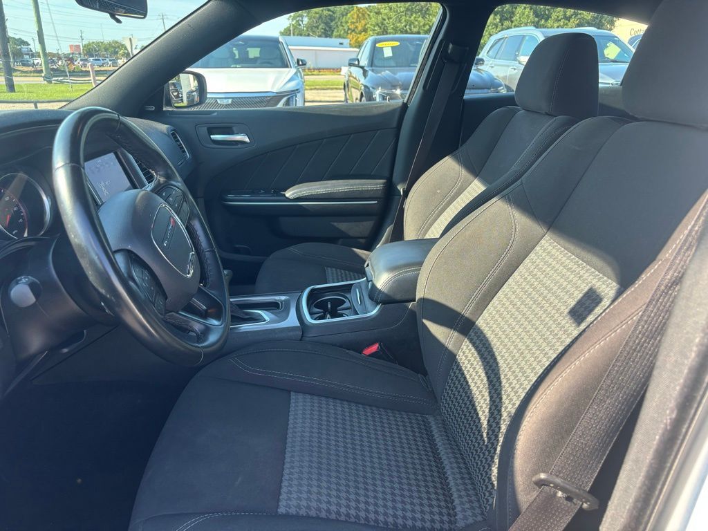2023 Dodge Charger SXT photo 6