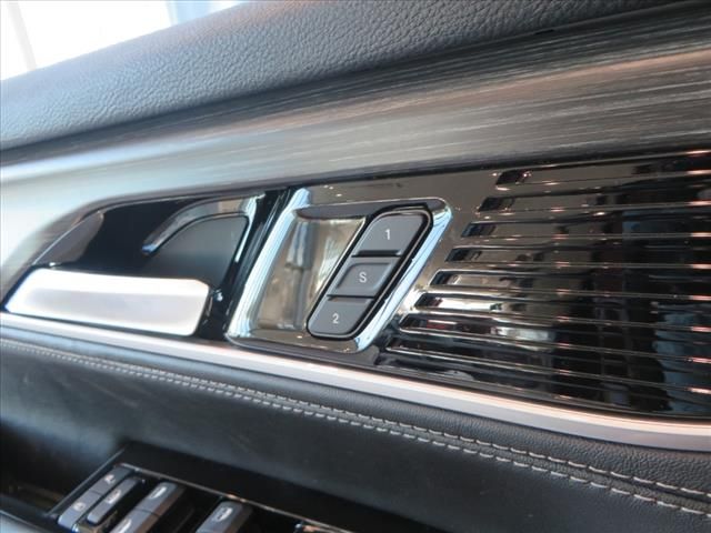 2024 Jeep Wagoneer Series II photo 20
