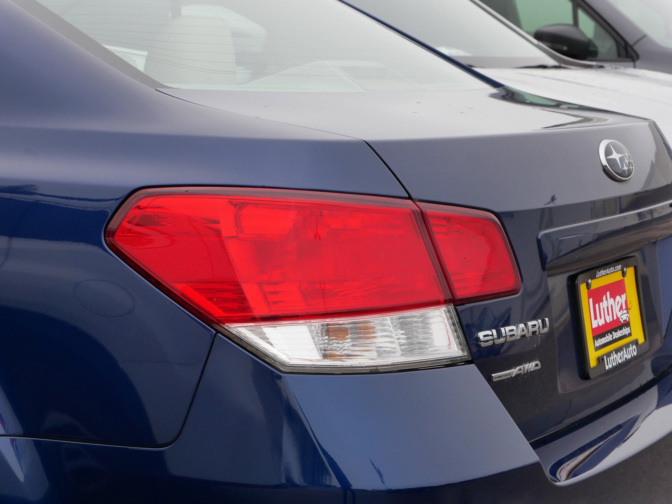 2011 Subaru Legacy 2.5i photo 3