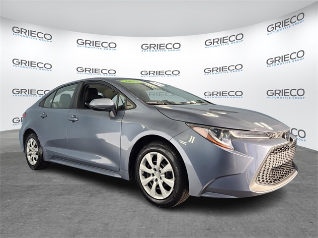 2022 Toyota Corolla LE's photo