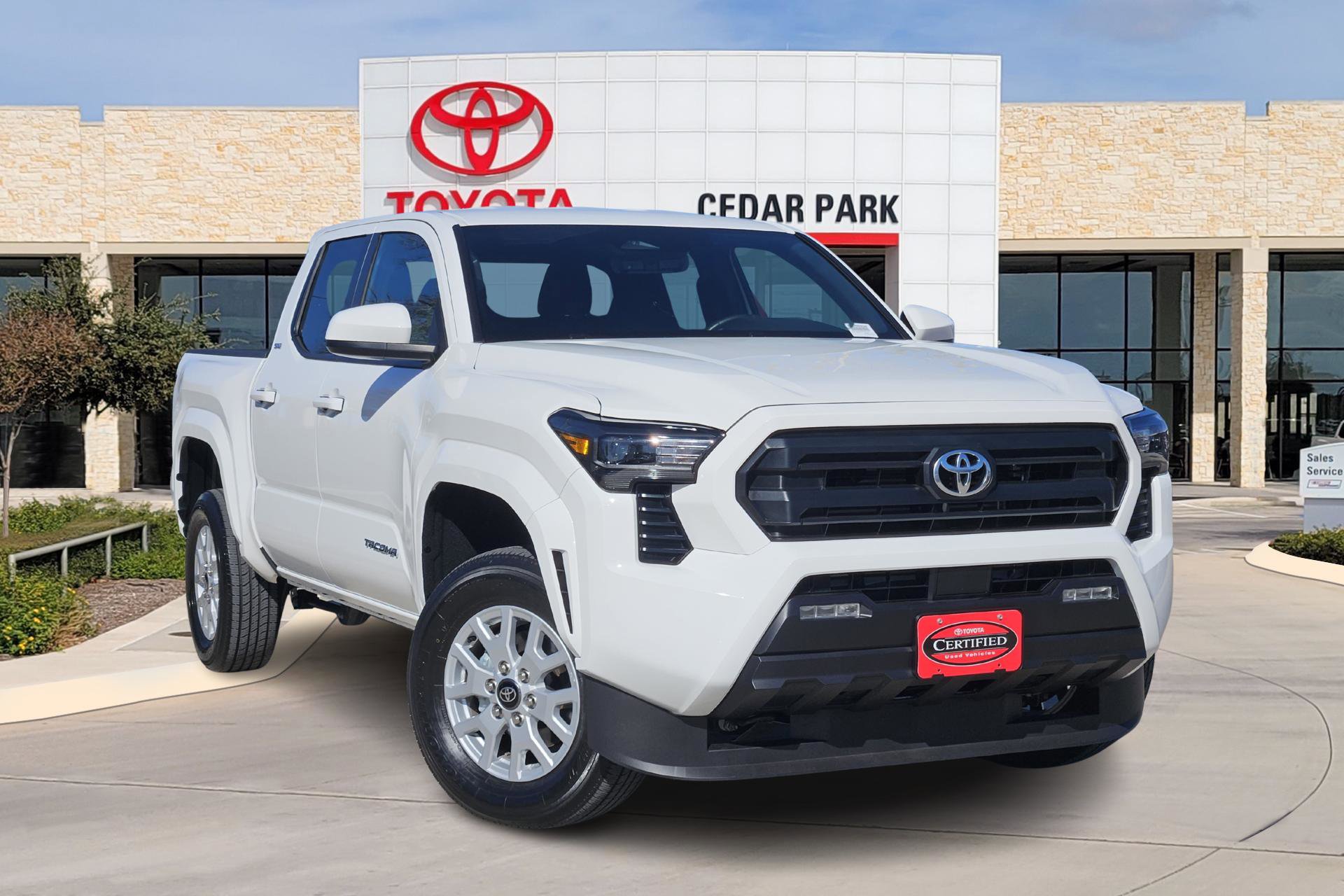 2025 Toyota Tacoma SR5's photo
