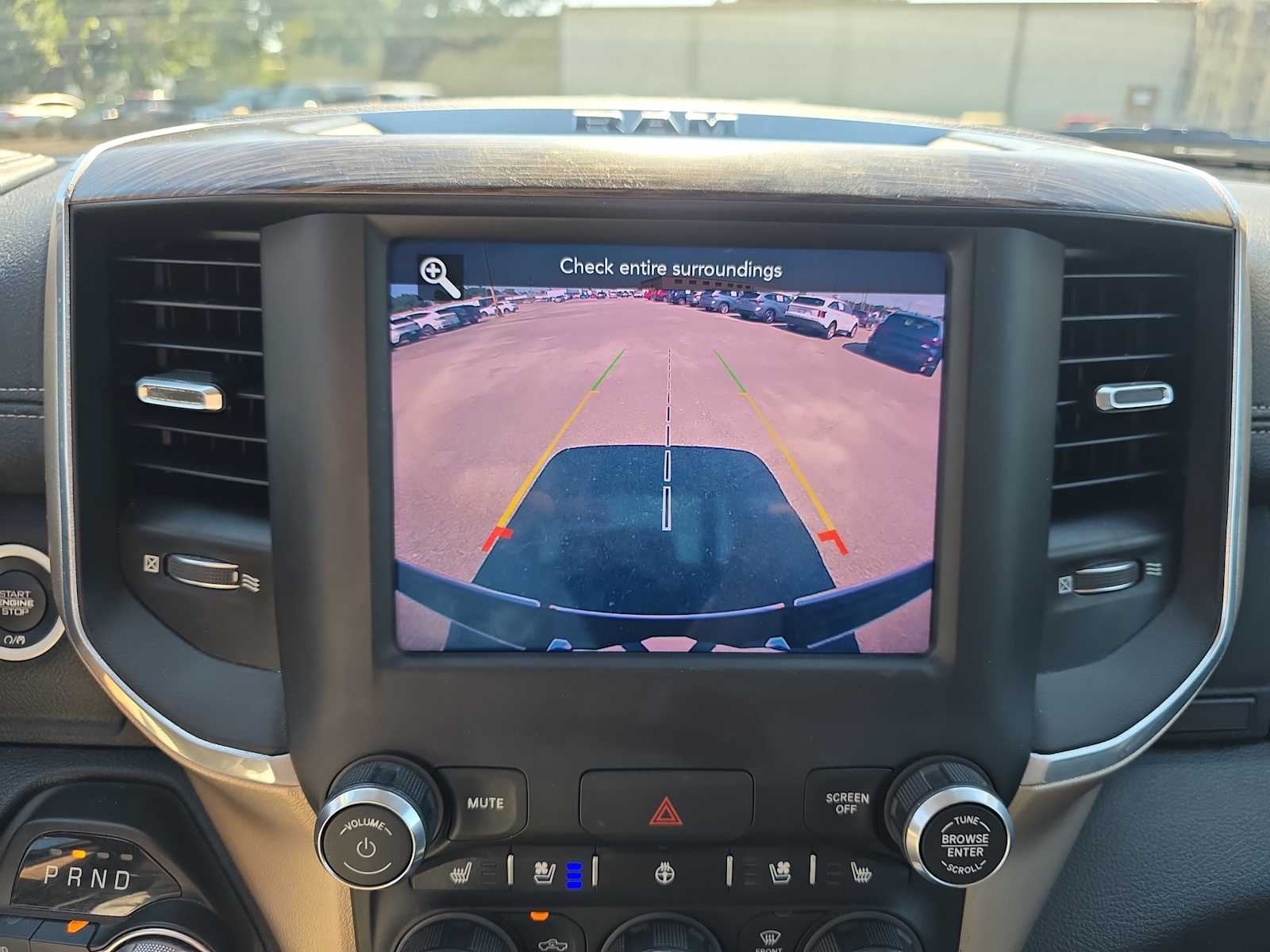 2020 Ram 1500 Laramie photo 16