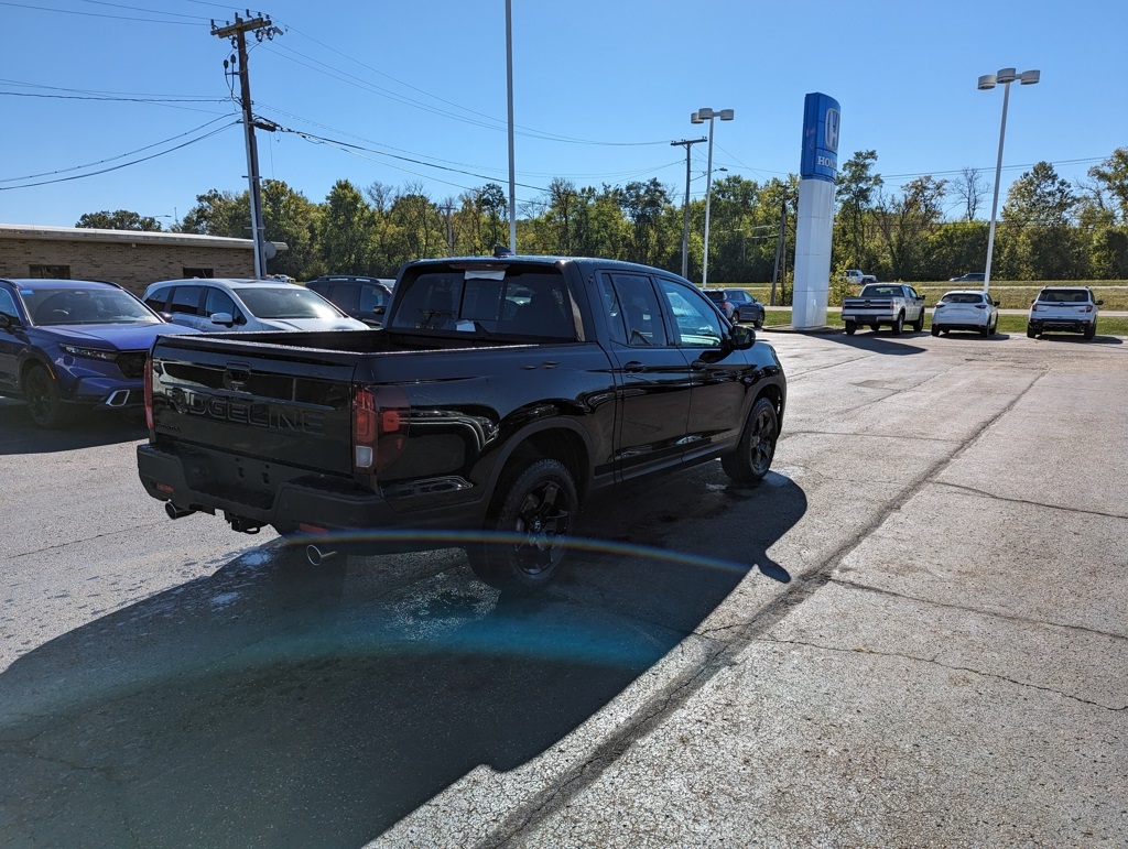 2026 Honda Ridgeline Black Edition photo 2